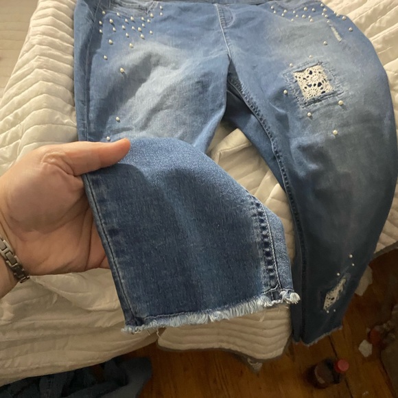 2pair justice plus 24 , I say fit like a 16 - Picture 3 of 8